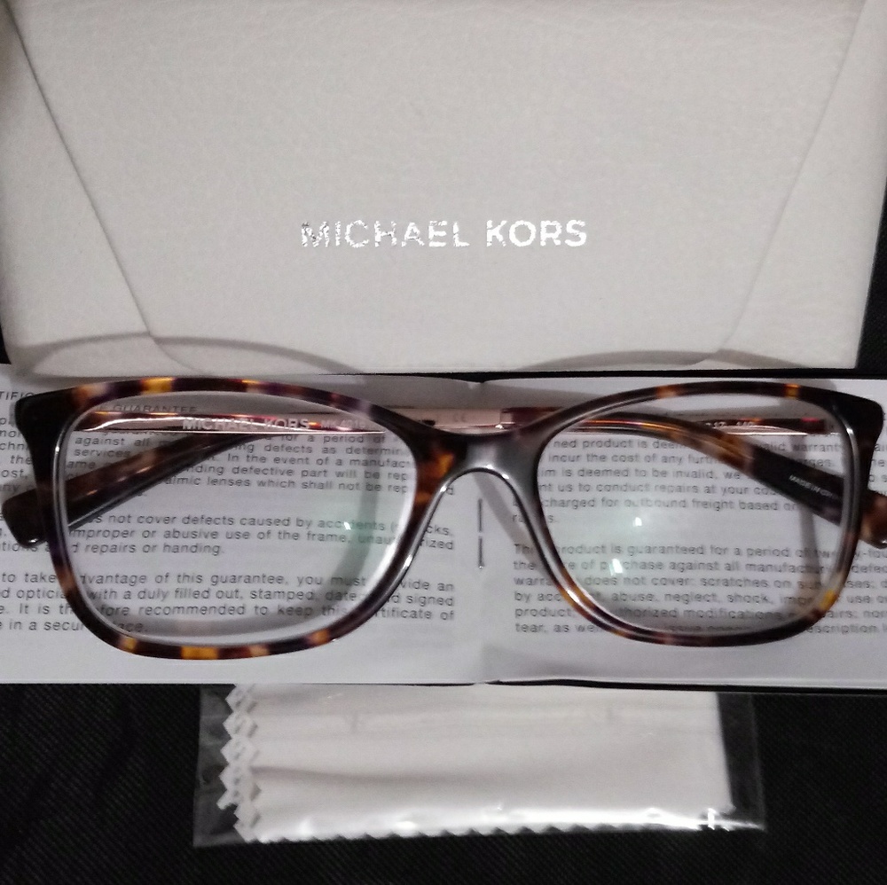 Michael Kors MK4058 (Caracas) 3501 54 17 135 - Picture 2 of 3